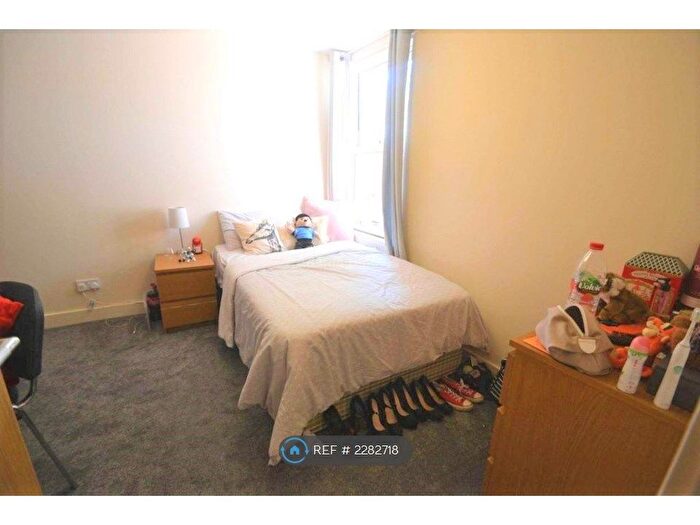 6 Bedroom Terraced House To Rent In Norris Road, Reading, RG6