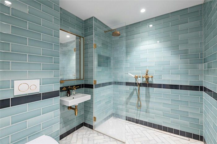 1 Bedroom Apartment For Sale In Switch House East, Circus Road East, London, SW11