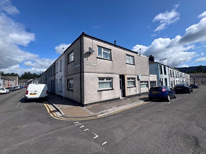 2 Bedroom End Of Terrace House For Sale In Pembroke Street, Aberdare, Rhondda Cynon Taf, CF44