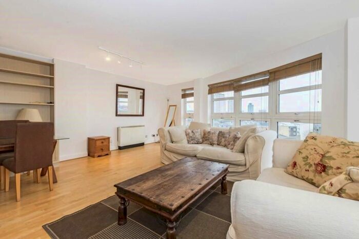 2 Bedroom Property To Rent In Kew Bridge Road, Brentford, TW8