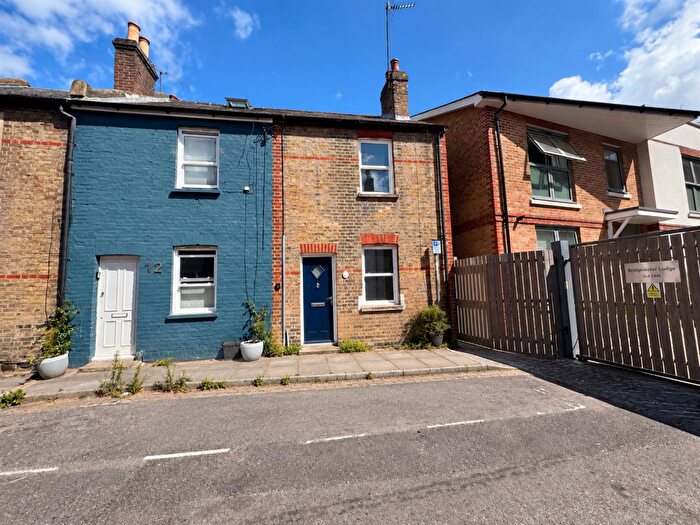 2 Bedroom House For Sale In Bridgewater Terrace, Windsor, SL4