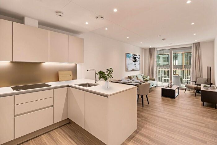 Studio To Rent In Nine Elms Lane, London, SW11