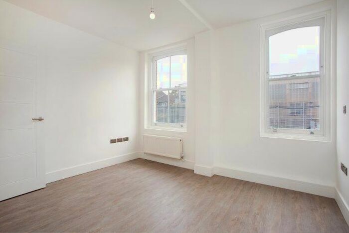 1 Bedroom Flat To Rent In Wells Park Road, London, SE26