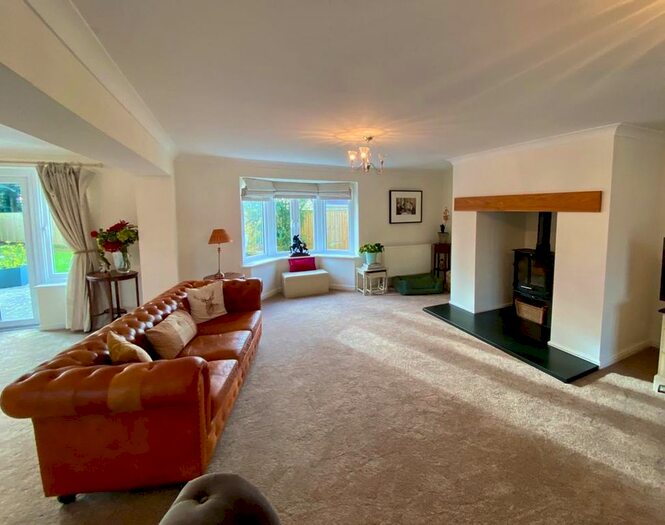 4 Bedroom Detached House For Sale In Moorlay Crescent, Winford, Bristol, BS40