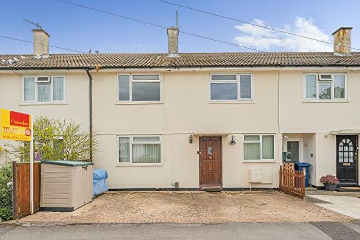 3 Bedroom Terraced House To Rent In Flexney Place, Headington, OX3