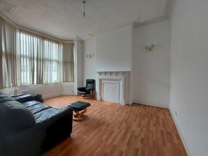 5 Bedroom Semi-Detached House To Rent In Evington Road, Evington, Leicester, LE2