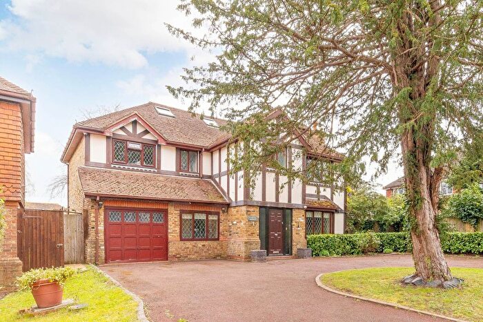 5 Bedroom Detached House For Sale In Royal Avenue, New Malden, Worcester Park, KT4