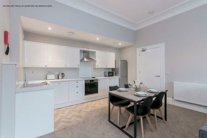 2 Bedroom Flat To Rent In Montgomery Street, Hillside, Edinburgh, EH7