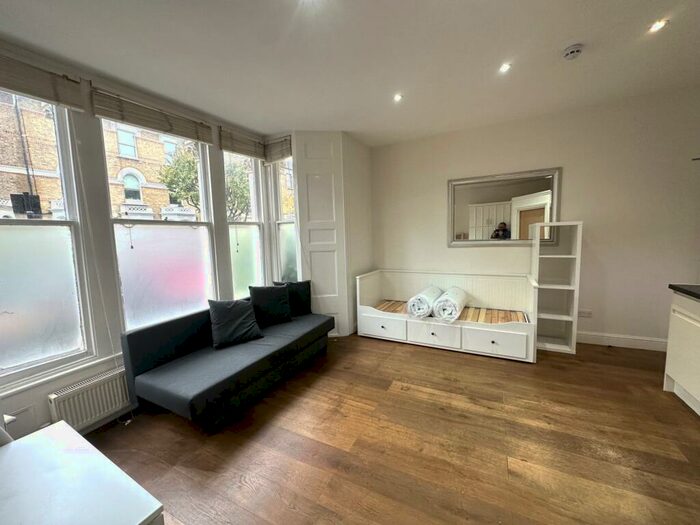 1 Bedroom Flat To Rent In Digby Crescent, Finsbury Park, N4