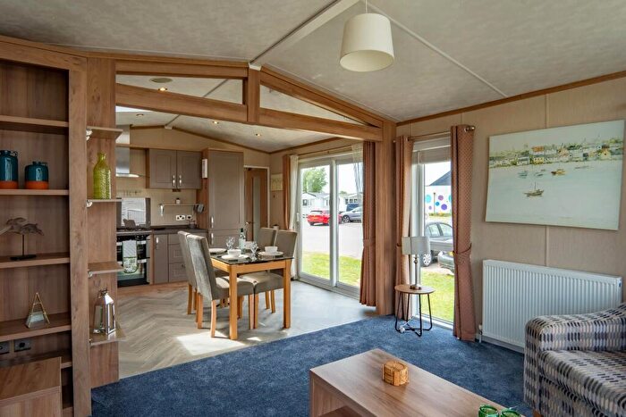 2 Bedroom Caravan For Sale In Pemberton Brompton, Chichester Lakeside Holiday Park, Vinnetrow Road, Chichester, West Sussex, PO20