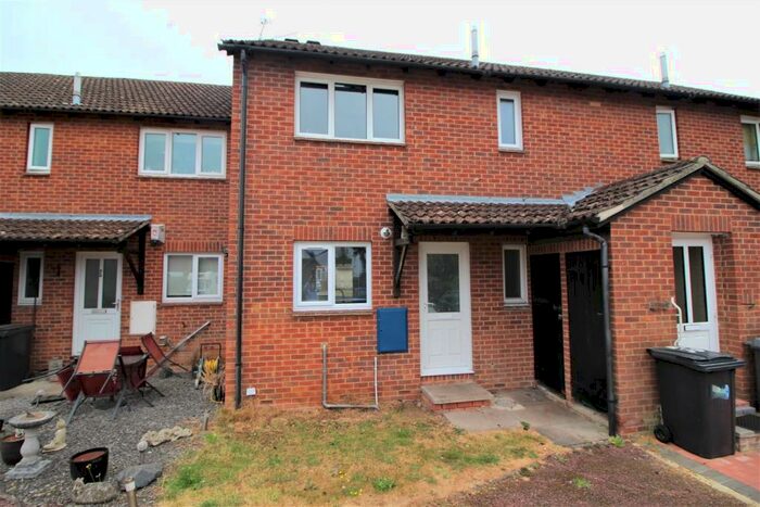 1 Bedroom Maisonette To Rent In Caistor Close, Calcot, Reading, RG31