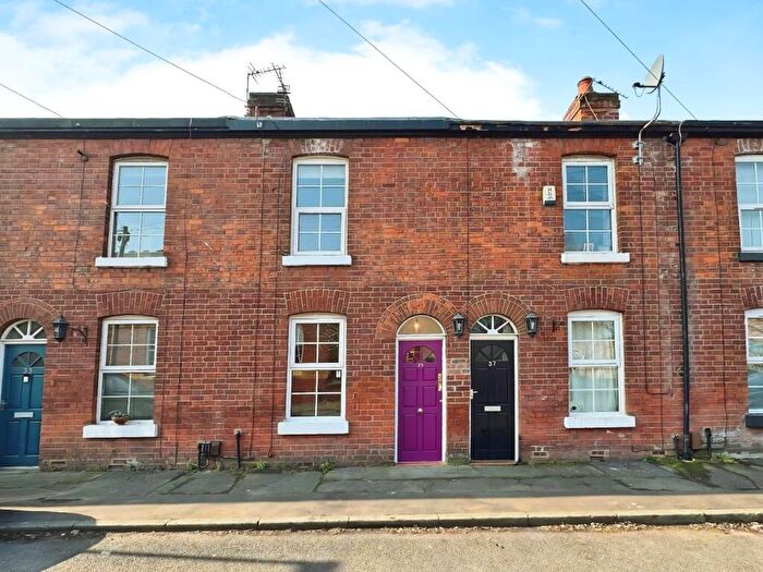 2 Bedroom Terraced House To Rent In Vicker Grove, West Didsbury, Manchester, M20