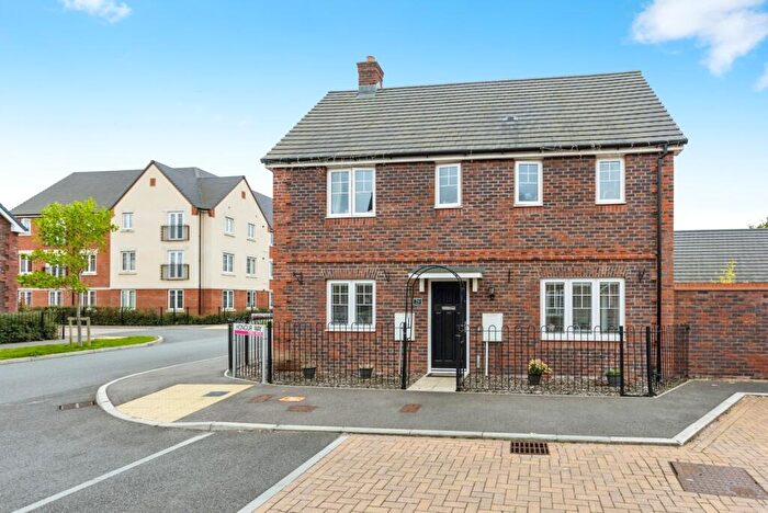 3 Bedroom Detached House For Sale In Honour Way, Crawley, West Sussex, RH10
