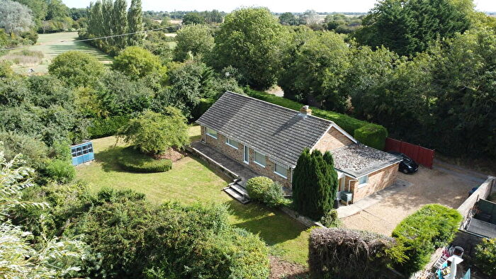 4 Bedroom Detached Bungalow For Sale In High Street, Bury, Ramsey, PE26