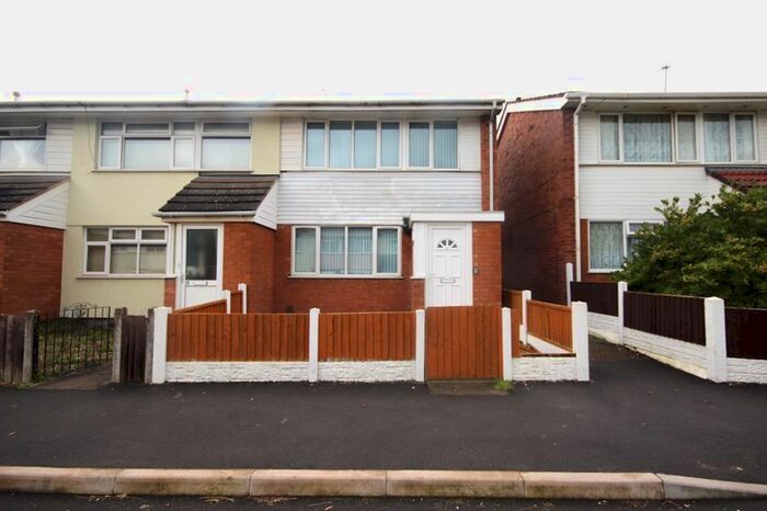 3 Bedroom Terraced House To Rent In Chepstow Way, Walsall, WS3