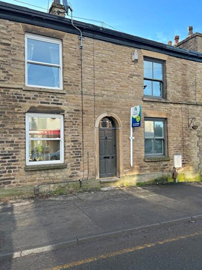 4 Bedroom House To Rent In Buxton Road, Macclesfield, SK10