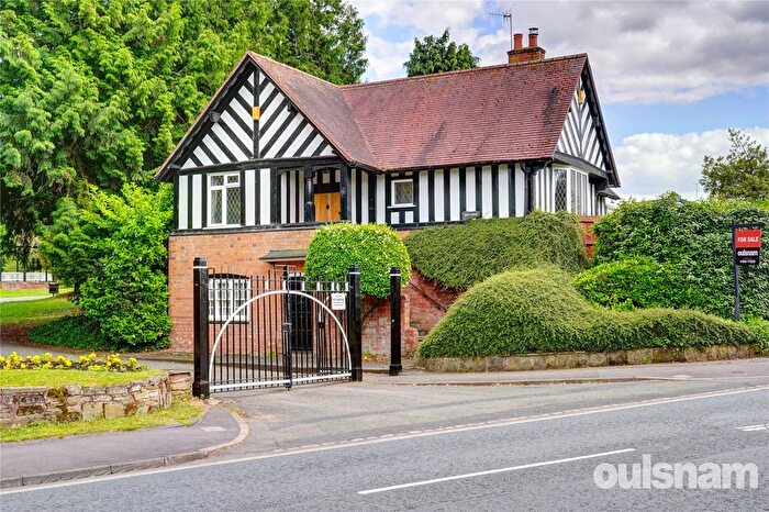 3 Bedroom Detached House For Sale In Worcester Road, Droitwich, Worcestershire, WR9