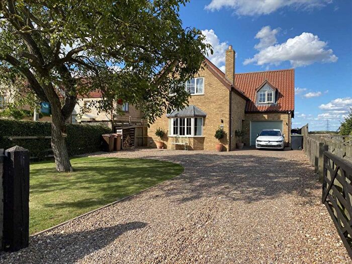 4 Bedroom Detached House For Sale In Walnut Cottage, Evedon, NG34