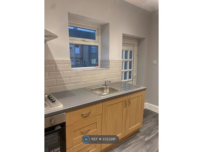 2 Bedroom Terraced House To Rent In Mount Avenue, Bradford, BD2