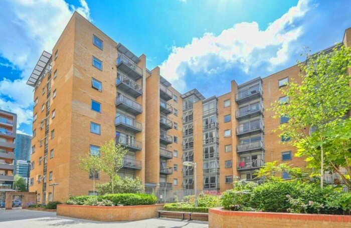 1 Bedroom Flat To Rent In Constable House, Cassilas Road, South Quay, Canary Wharf, London, E14