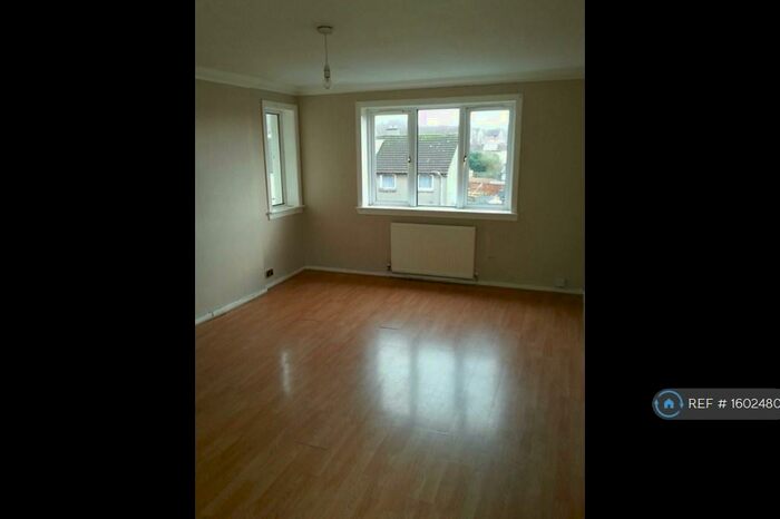 2 Bedroom Flat To Rent In Craigpark Street, Clydebank, G81