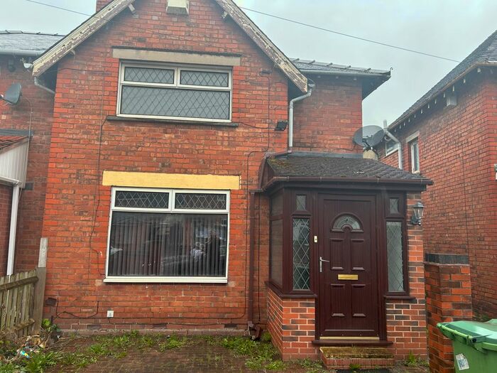 3 Bedroom Semi-Detached House To Rent In Lane Avenue, Walsall, WS2