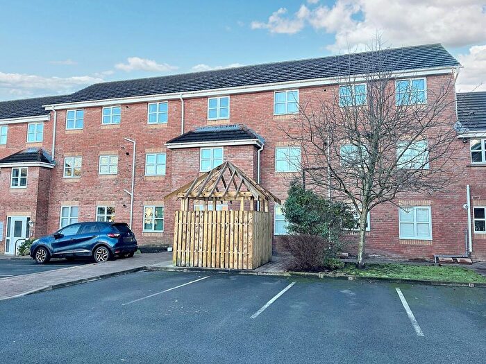 2 Bedroom Apartment To Rent In Delph Drive, Burscough, L40