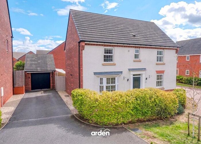 4 Bedroom Detached House For Sale In Saxifrage Close, Bromsgrove, B61