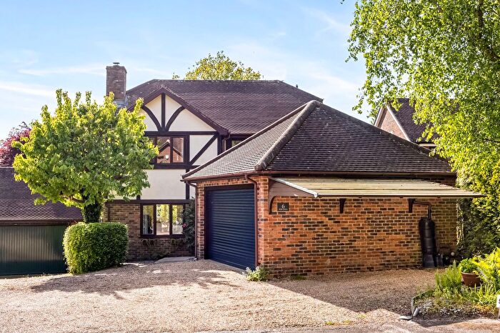 4 Bedroom Detached House For Sale In Fox Dell, Storrington, RH20