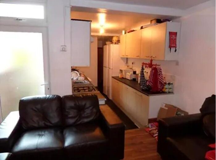 7 Bedroom Terraced House To Rent In Luton Road, Birmingham, B29