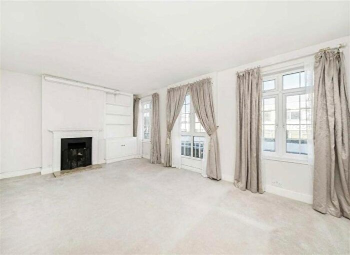4 Bedroom House To Rent In Colston Road, East Sheen, SW14