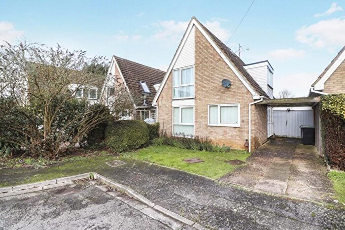 3 Bedroom Detached House For Sale In Glenfield Close, Rushden, NN10