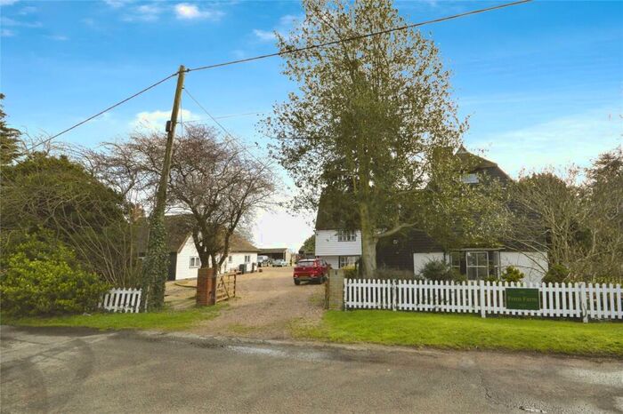 4 Bedroom Detached House For Sale In Fenn Street, St. Mary Hoo, Rochester, Kent, ME3