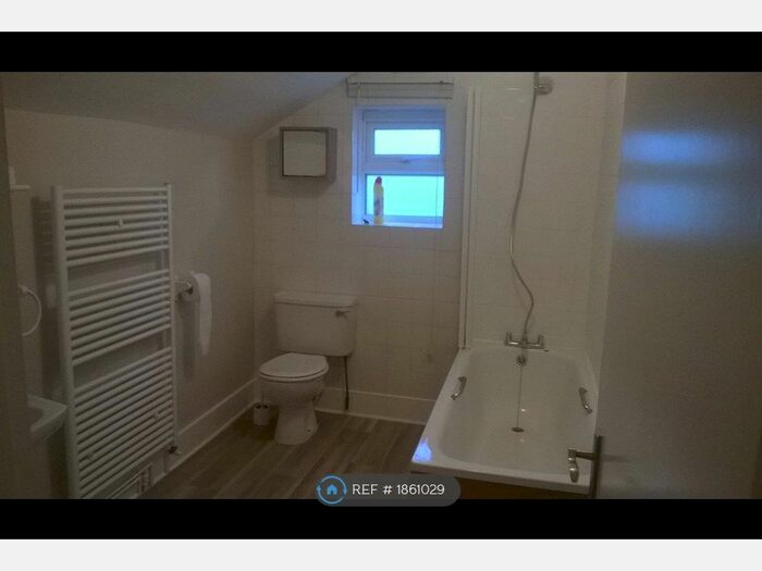 2 Bedroom Terraced House To Rent In Norman Road, Tunbridge Wells, TN1