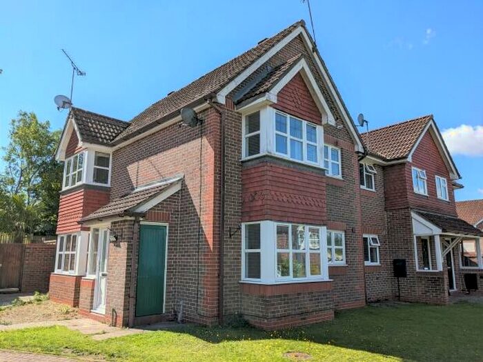 1 Bedroom House To Rent In Cissbury Close, Horsham, RH12