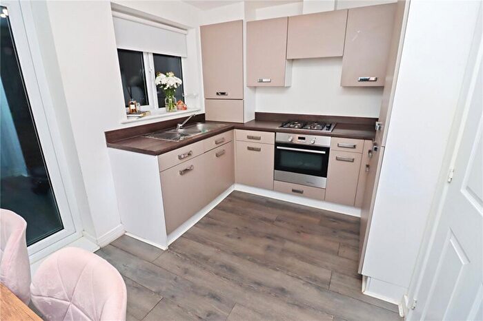 3 Bedroom Semi Detached House For Sale In Woodham Drive, Sunderland, Tyne And Wear, SR2