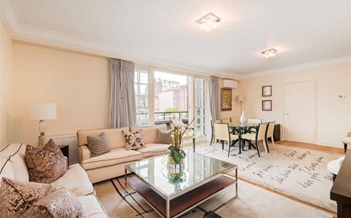 2 Bedroom Flat To Rent In Reeves Mews, W1K