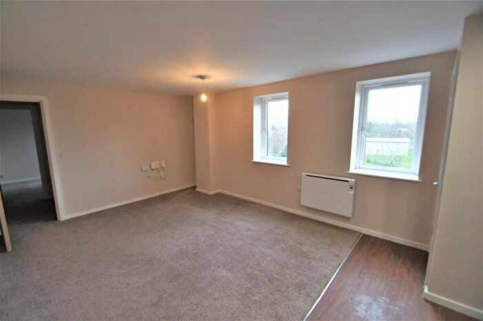 1 Bedroom Apartment To Rent In Park Rise, Trafford Plaza, M16