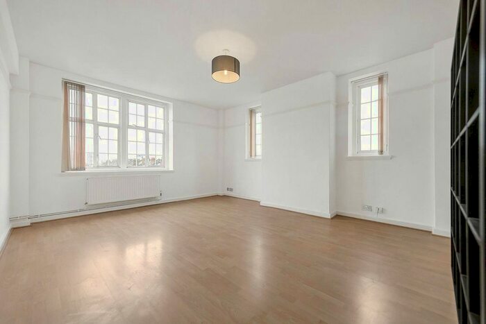 1 Bedroom Flat To Rent In Maritime House, Clapham Old Town, London, SW4