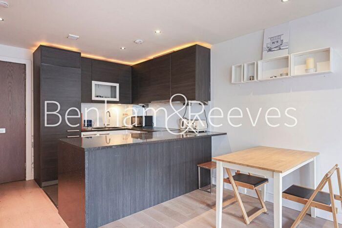 1 Bedroom Flat To Rent In Townmead Road, Fulham, SW6