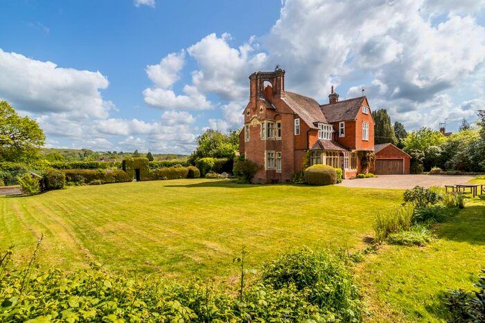 6 Bedroom Detached House For Sale In Florance Lane, Groombridge, TN3