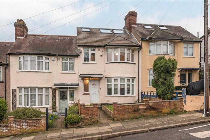 3 Bedroom Terraced House For Sale In Moordown, Woolwich, SE18