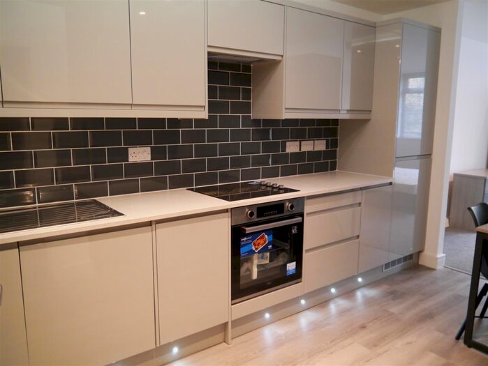 1 Bedroom Apartment To Rent In Regal House, George Street, HU1