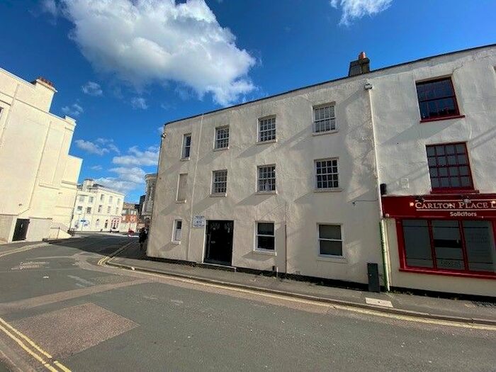 1 Bedroom Flat To Rent In Carlton Place, Southampton, Hampshire, SO15