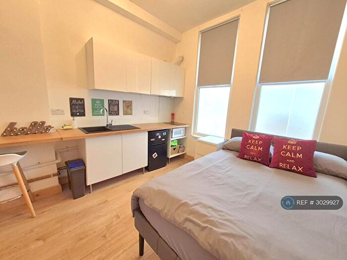 Studio To Rent In Clarendon Road, Birmingham, B16