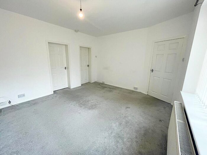 3 Bedroom Semi-Detached House To Rent In Hillhead Road, Kirkintilloch, Glasgow, G66