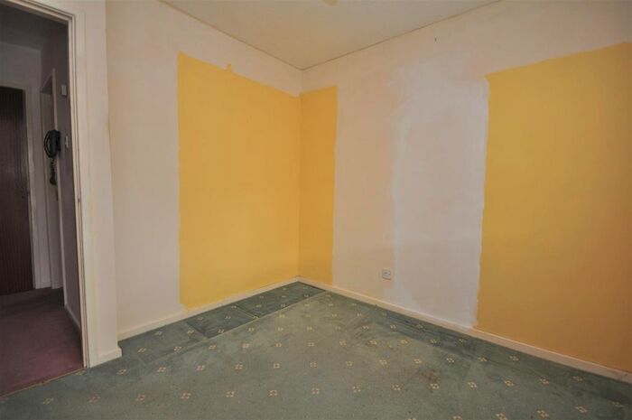 2 Bedroom Bungalow For Sale In Broughton Way, Osbaldwick, York, YO10