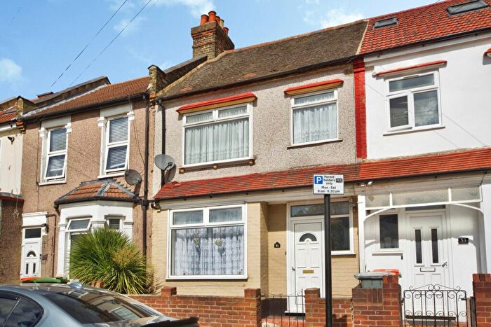 3 Bedroom Terraced House For Sale In White Horse Road, East Ham, London, E6