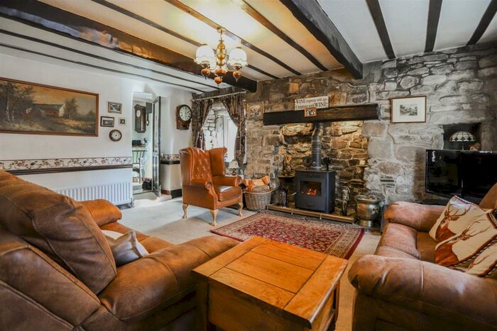 3 Bedroom Semi-Detached House For Sale In Roughlee, Nelson, BB9