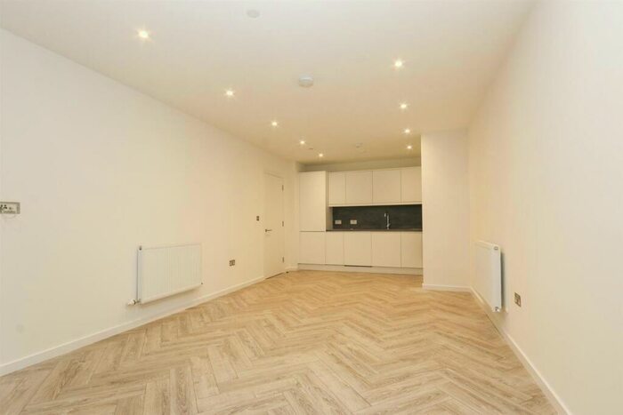 1 Bedroom Flat To Rent In Avenue Road, N6